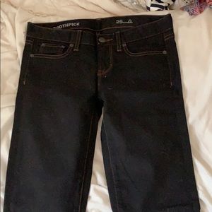 black ankle jeans